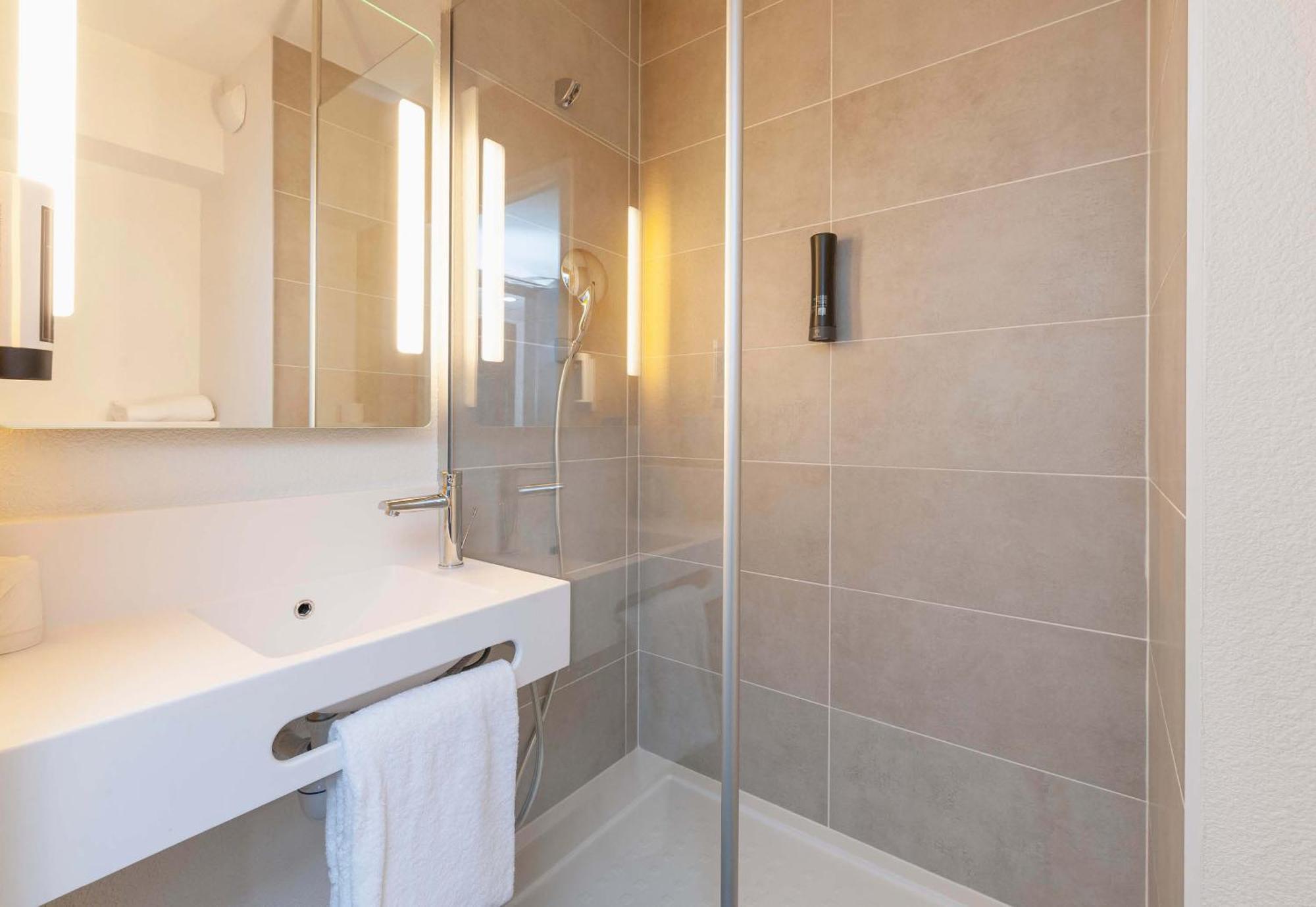 B&B Hotel Saint-Geours-De-Maremne Hossegor Buitenkant foto